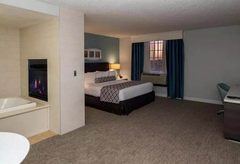 Crowne Plaza Hotel And Suites Pittsburgh South, An Ihg