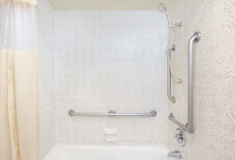 Szálloda Days Inn By Wyndham Fresno Central