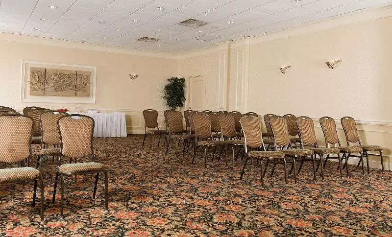 Delta Hotels By Marriott Utica