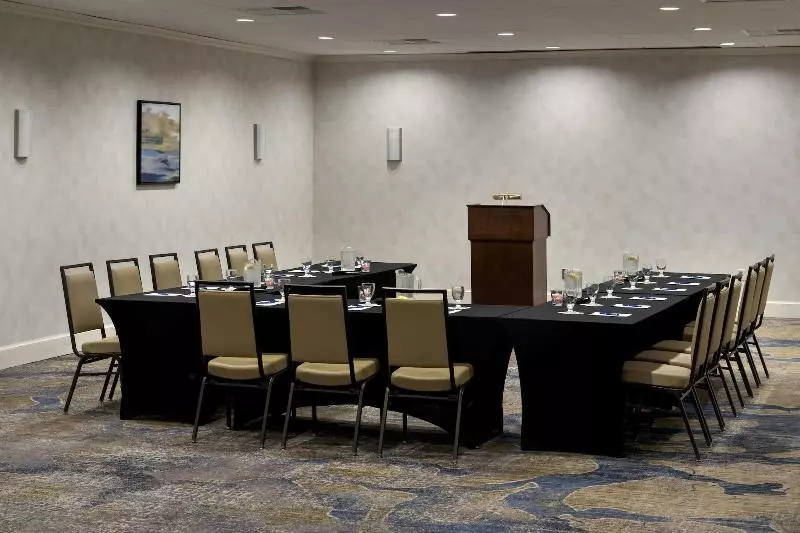 Delta Hotels By Marriott Utica