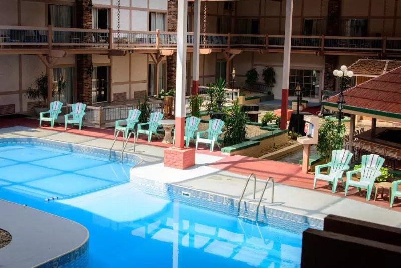 Eisenhower Hotel And Conference Center