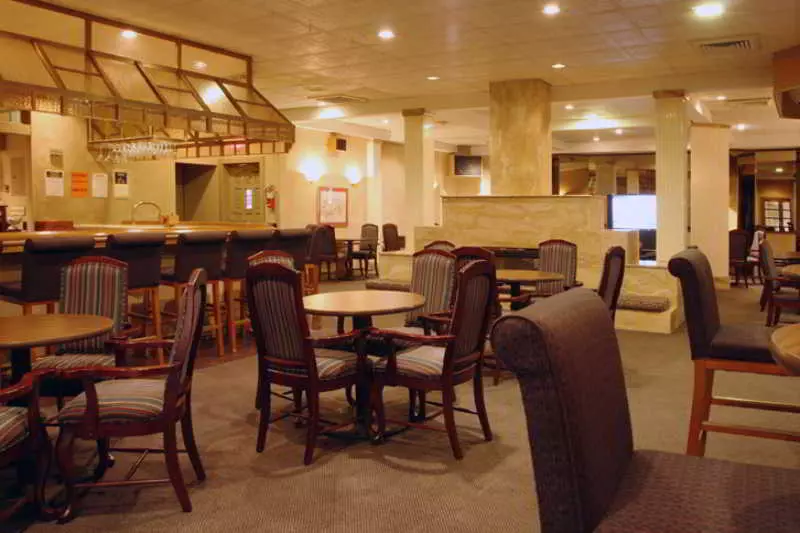 Eisenhower Hotel And Conference Center