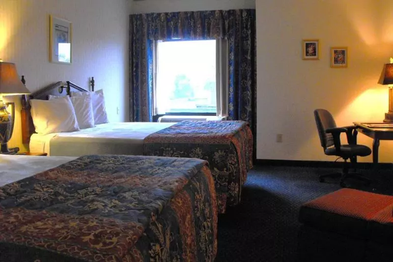 Eisenhower Hotel And Conference Center