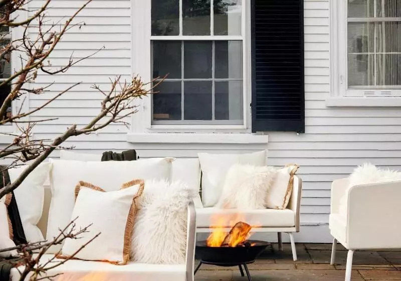 Отель Kennebunkport Captains Collection