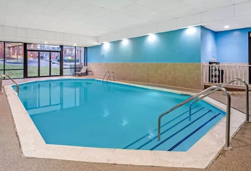 호텔 La Quinta By Wyndham Salisbury