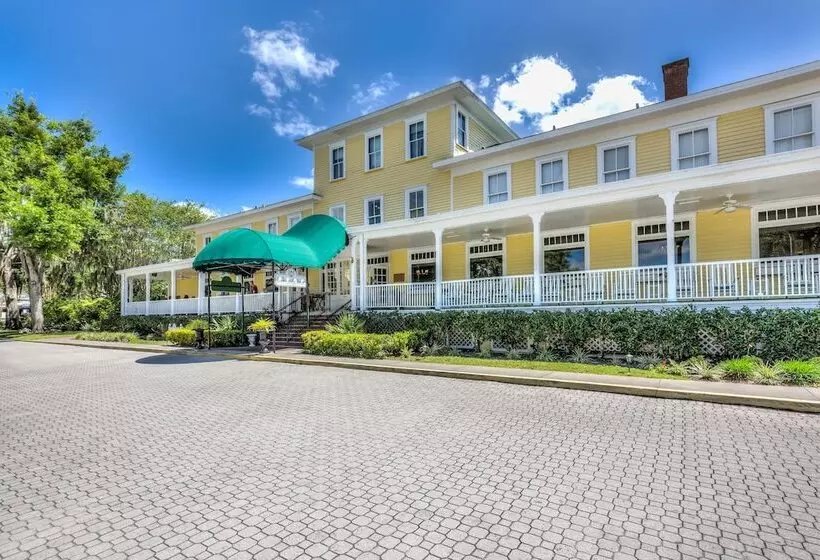 فندق Lakeside Inn On Lake Dora