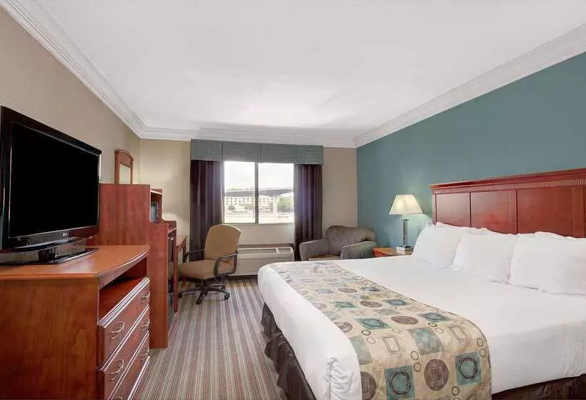 ホテル Ramada By Wyndham Houston Intercontinental Airport South
