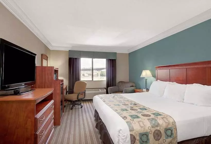 ホテル Ramada By Wyndham Houston Intercontinental Airport South