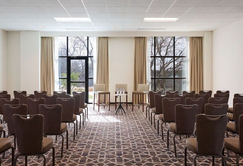 هتل Renaissance Austin