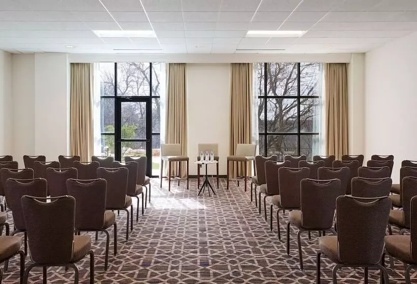 Hotel Renaissance Austin