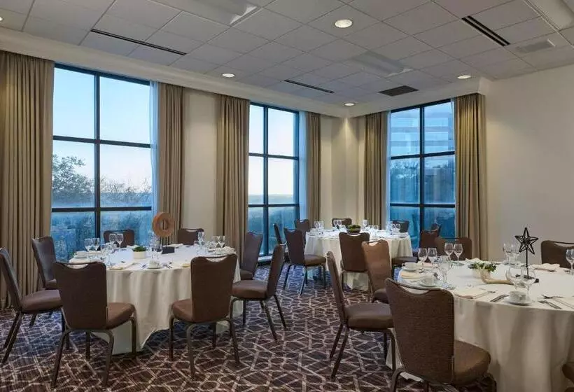 Hotel Renaissance Austin