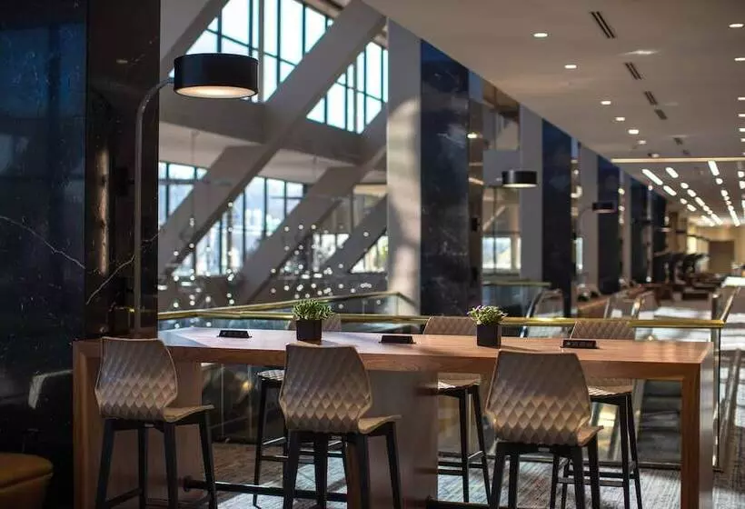 בית מלון כפרי Renaissance Dallas Addison