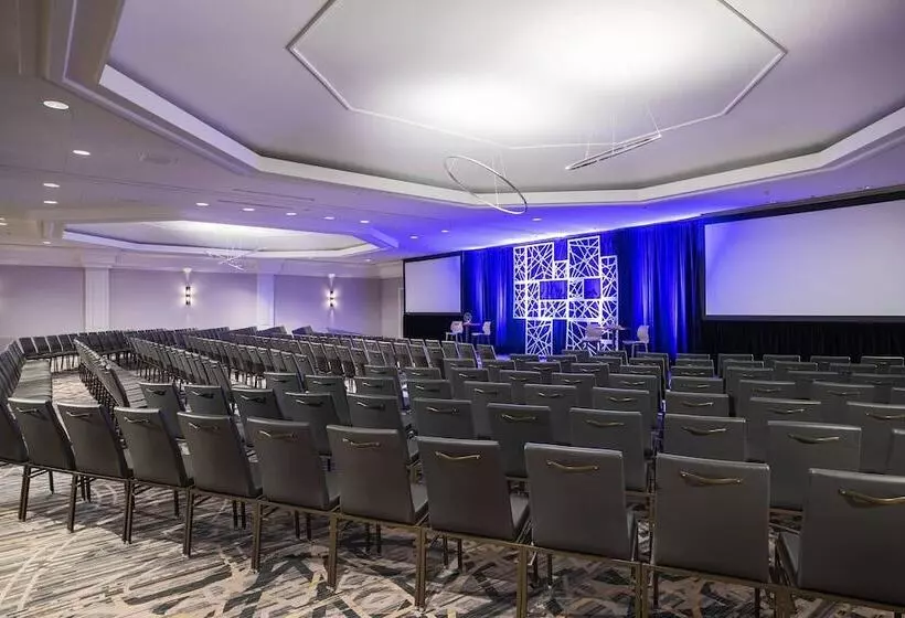 בית מלון כפרי Renaissance Dallas Addison