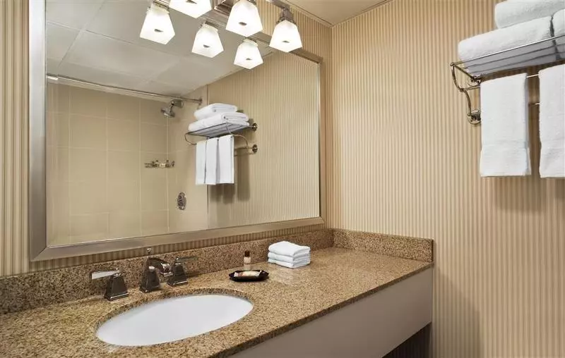 Sheraton Framingham Hotel & Conference Center