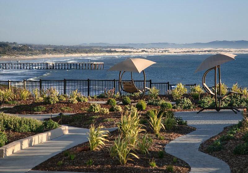 בית מלון כפרי Shore Cliff