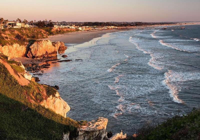 בית מלון כפרי Shore Cliff