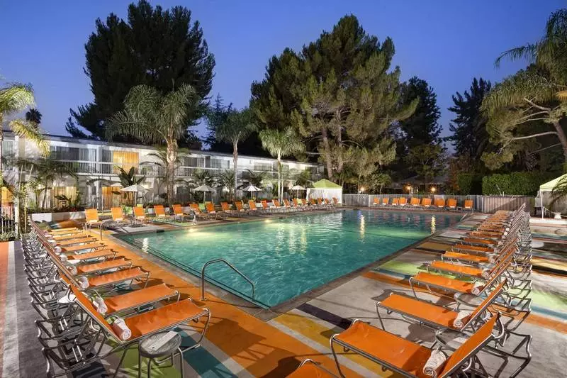 هتل Sportsmens Lodge