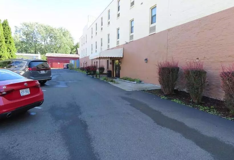 St Charles Hotel Downtown Hudson