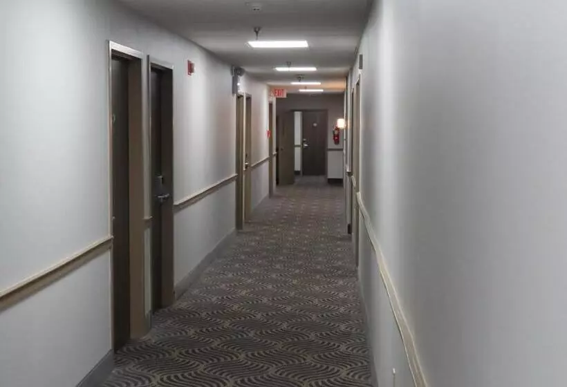 St Charles Hotel Downtown Hudson