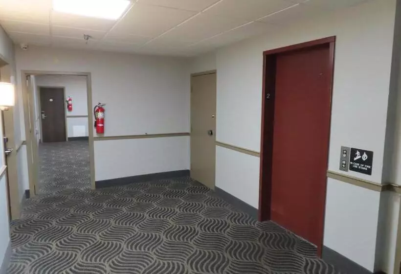 St Charles Hotel Downtown Hudson