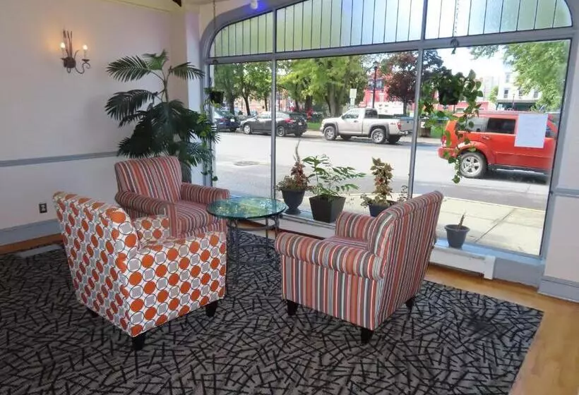 St Charles Hotel Downtown Hudson