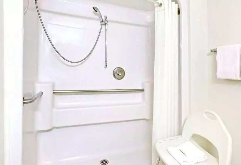 בית מלון כפרי Super 8 By Wyndham Aberdeen East