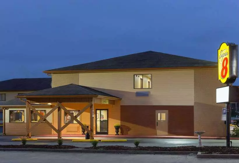 בית מלון כפרי Super 8 By Wyndham Richmond