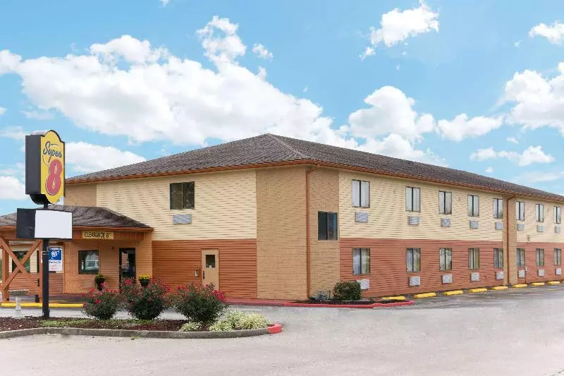 בית מלון כפרי Super 8 By Wyndham Richmond