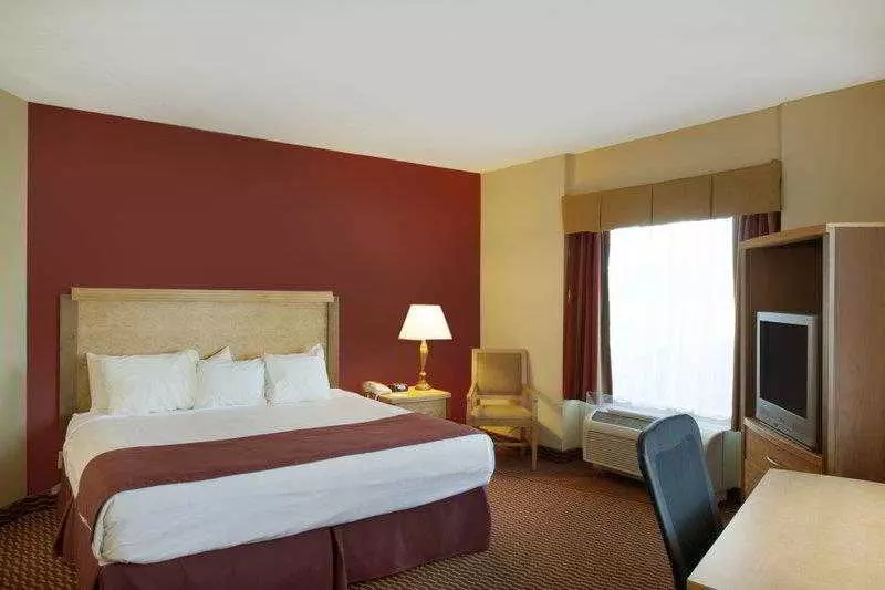 فندق Surestay Plus  By Best Western Syracuse Airport