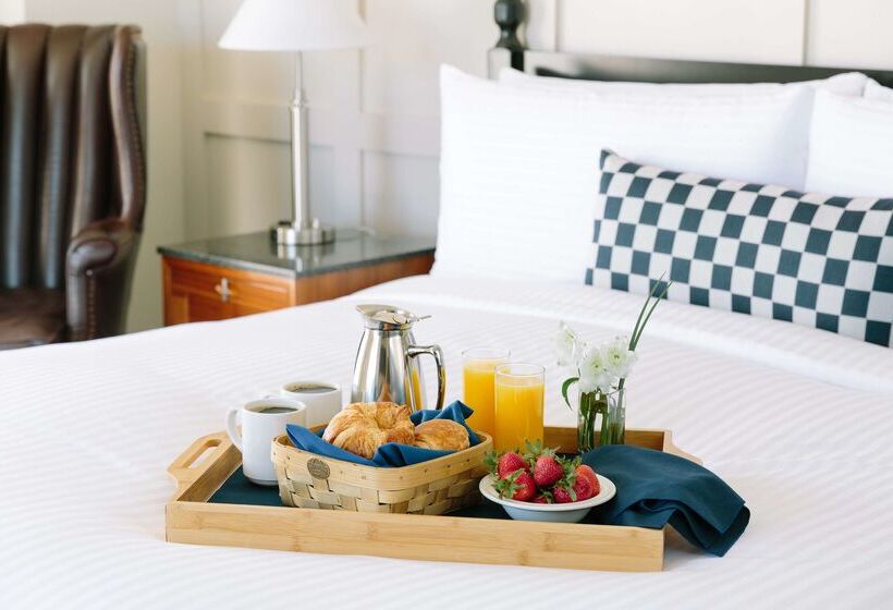 The Charles Hotel In Harvard Square