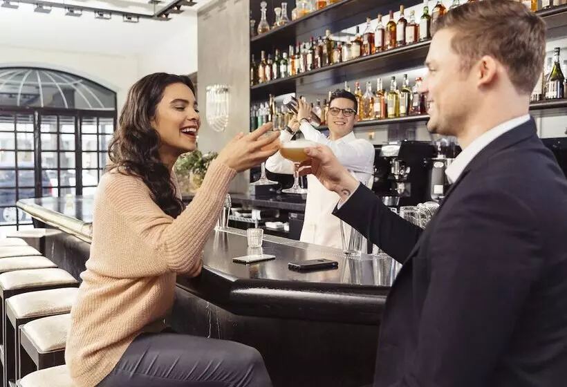 בית מלון כפרי The Talbott