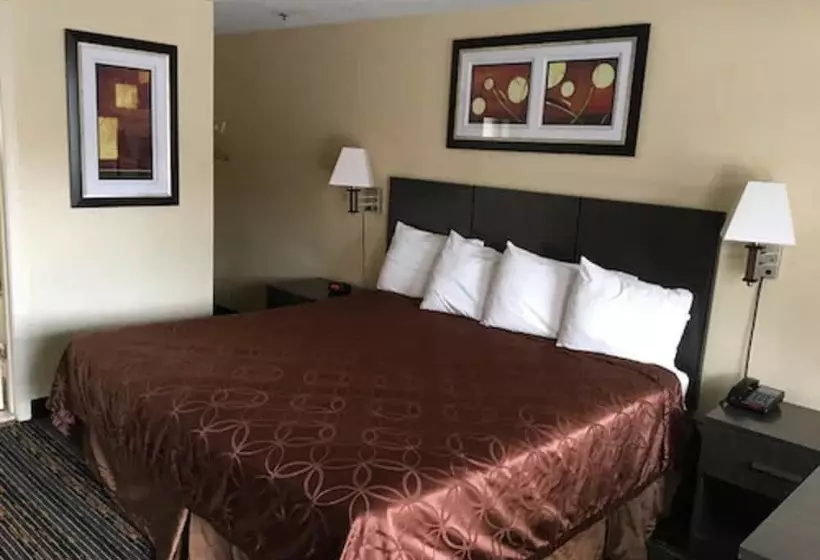 هتل Whitney Inn & Suites