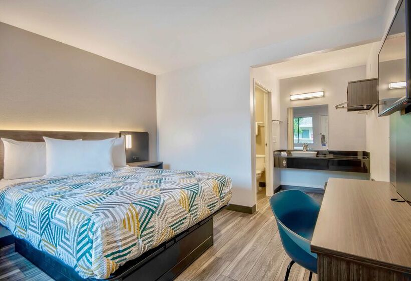 Motel 6marina, Ca  Monterey