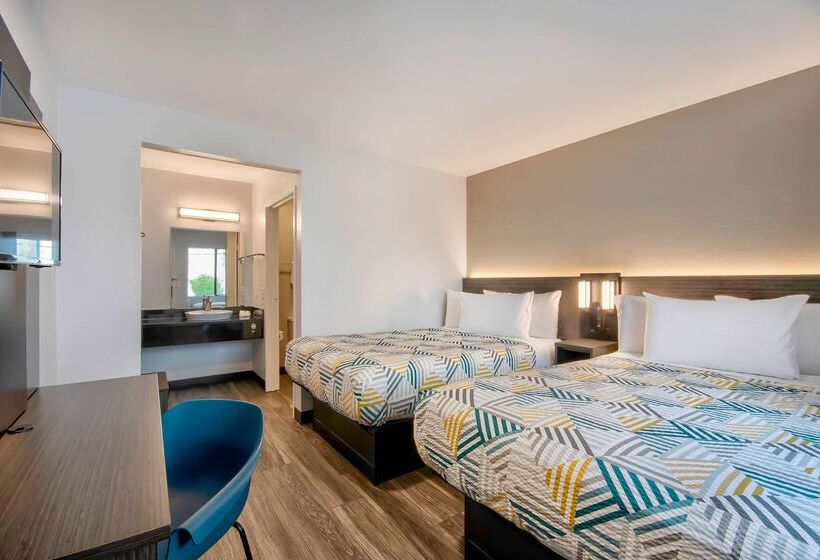 Motel 6marina, Ca  Monterey