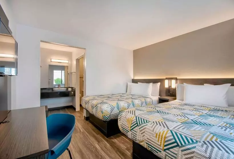 Motel 6marina, Ca  Monterey