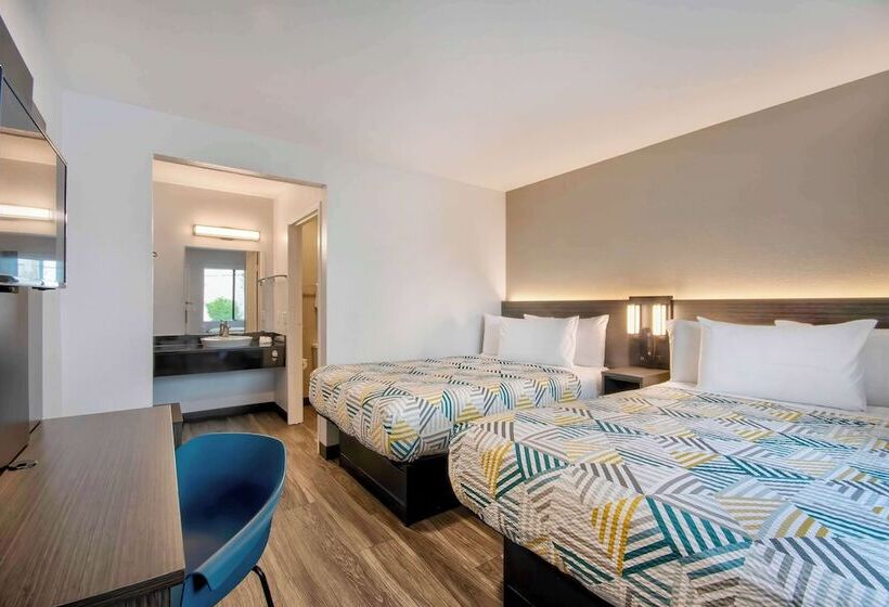 Motel 6marina, Ca  Monterey