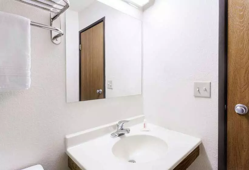 모텔 Super 8 By Wyndham Dumfries/quantico