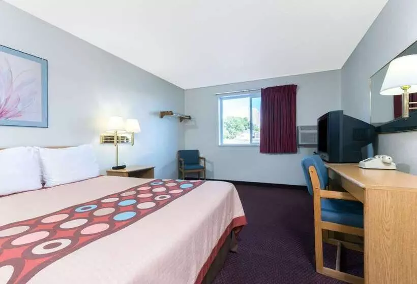 Motel Super 8 By Wyndham Raton