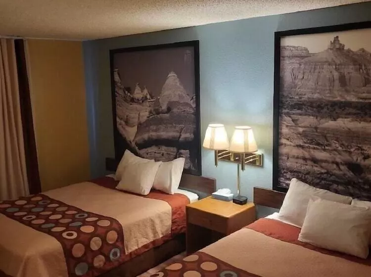 Motel Super 8 By Wyndham Raton