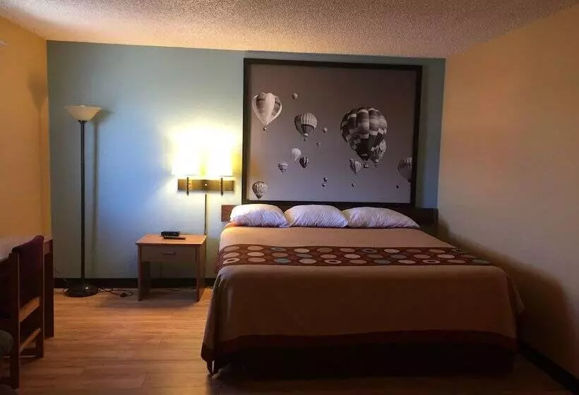 Motel Super 8 By Wyndham Raton