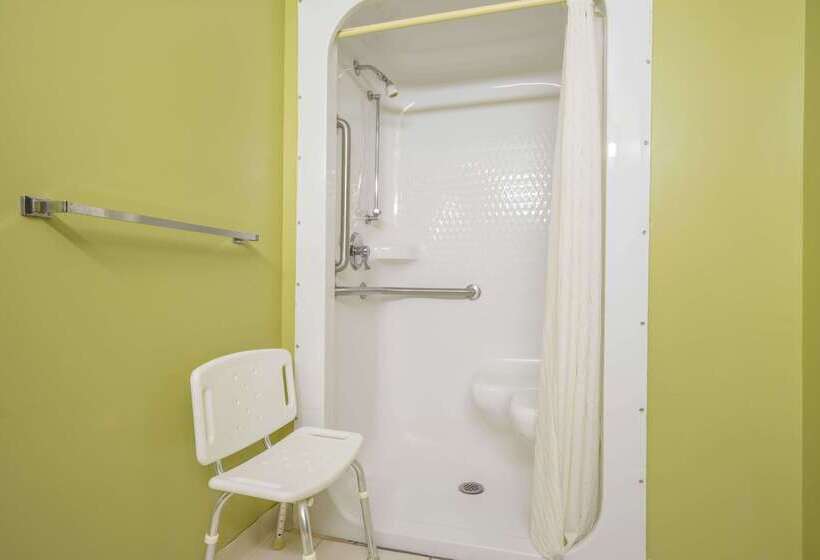 فندق على الطريق Super 8 By Wyndham Red Wing