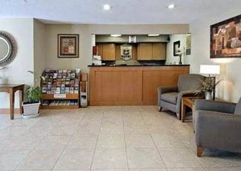 مُتل Super 8 Panama City