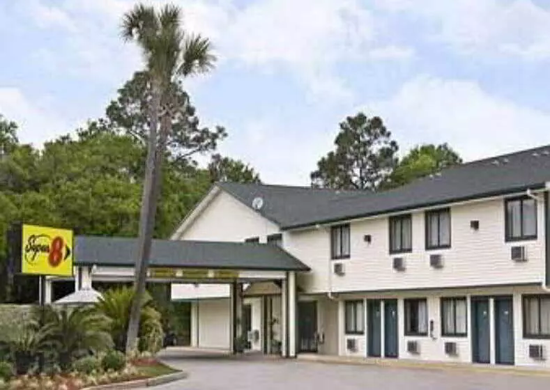 مُتل Super 8 Panama City