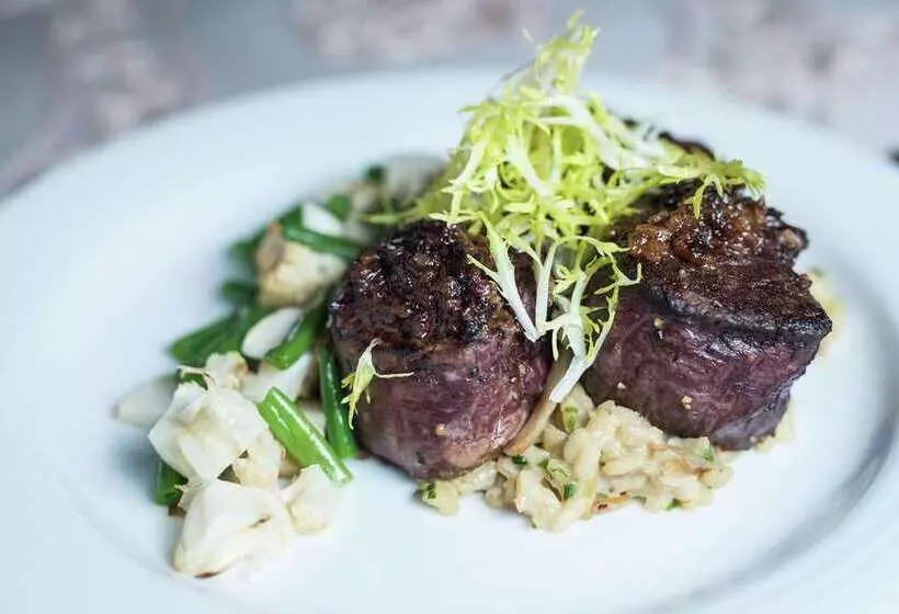 ホテル Hilton Milwaukee