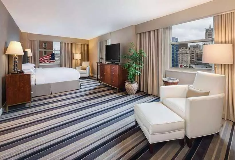 ホテル Hilton Milwaukee