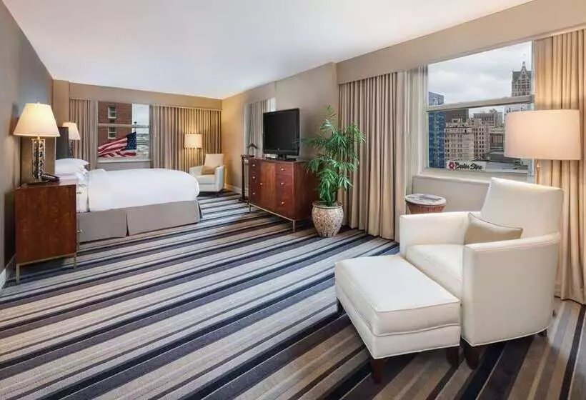 ホテル Hilton Milwaukee