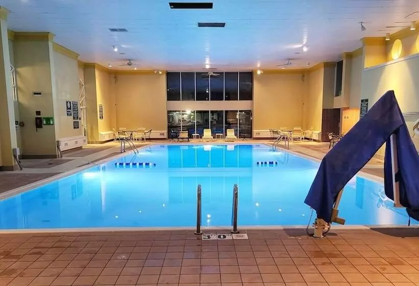 호텔 La Quinta By Wyndham Appleton College Avenue