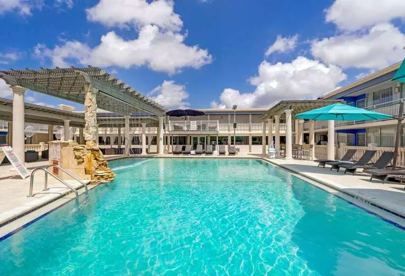 ホテル Quality Inn And Conference Center Tampabrandon