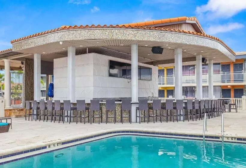 ホテル Quality Inn And Conference Center Tampabrandon