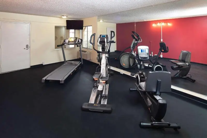 هتل Red Lion Inn & Suites Redding